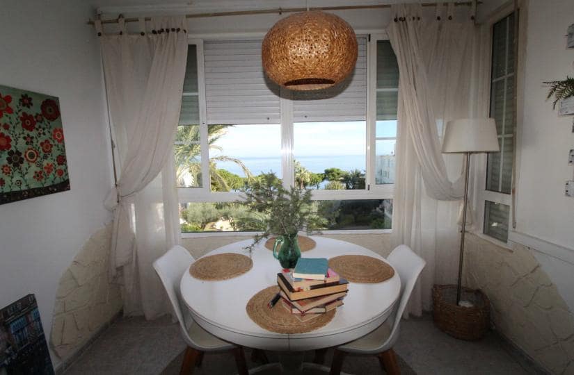 Apartamento de 2 habitaciones en Gran Alacant en venta con piscina garaje - 182.000 € (Ref: 9420296)