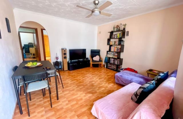 2 bedroom Semi-detached Villa for sale in El Chaparral - La Siesta - La Torreta, Torrevieja with garage - € 129,999 (Ref: 9420299)