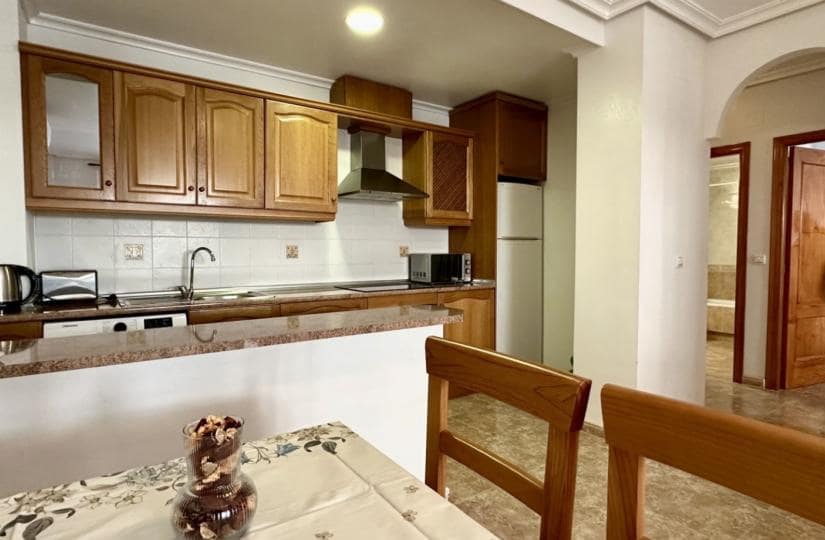 2 soverom Leilighet til salgs i Cabo Roig med svømmebasseng garasje - € 185 000 (Ref: 9420304)