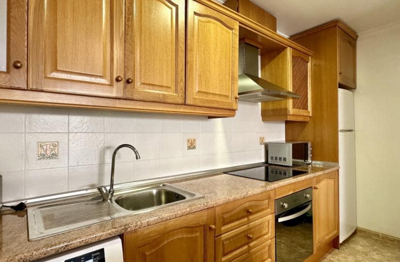 2 soverom Leilighet til salgs i Cabo Roig med svømmebasseng garasje - € 185 000 (Ref: 9420304)