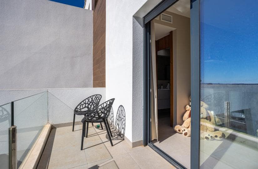 4 bedroom Villa for sale in Ciudad Quesada with pool - € 699,000 (Ref: 9420305)