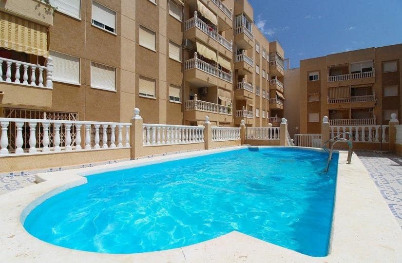 2 sovrum Lägenhet till salu i Torrevieja med pool - 144 228 € (Ref: 9420306)