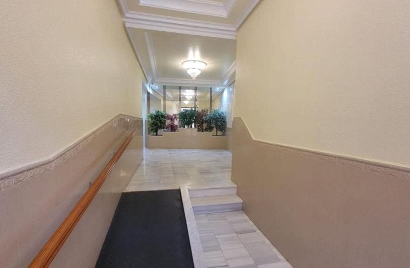 2 sovrum Lägenhet till salu i Torrevieja med pool - 144 228 € (Ref: 9420306)