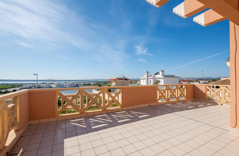 4 bedroom Villa for sale in Ciudad Quesada with pool garage - € 520,000 (Ref: 9420310)