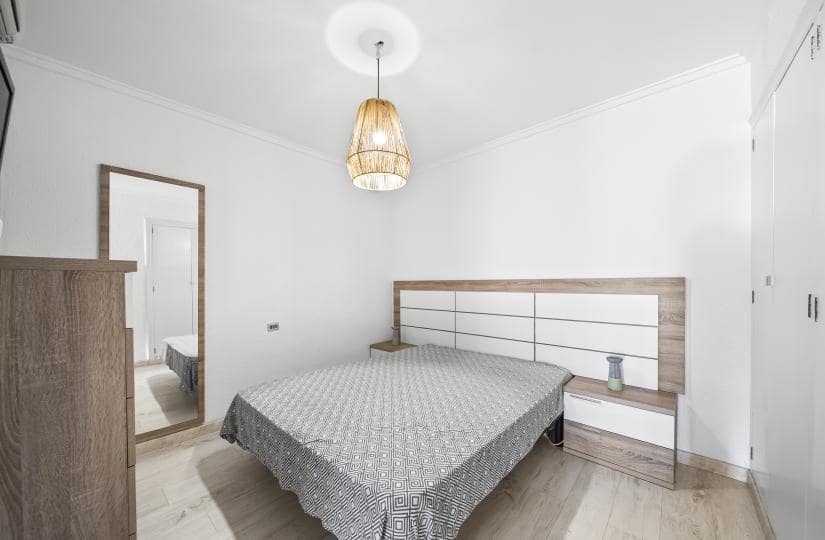 2 sovrum Lägenhet till salu i Torrevieja - 265 000 € (Ref: 9420312)