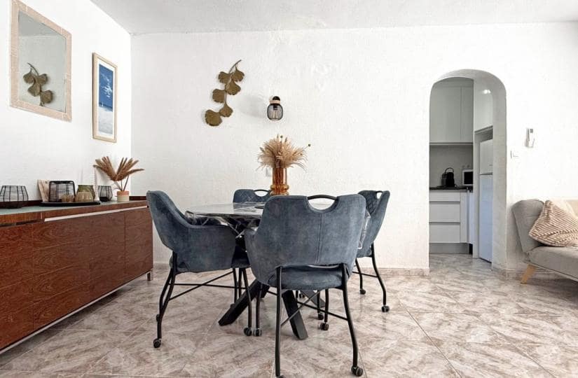 2 sovrum Lägenhet till salu i Torrevieja - 169 900 € (Ref: 9420314)