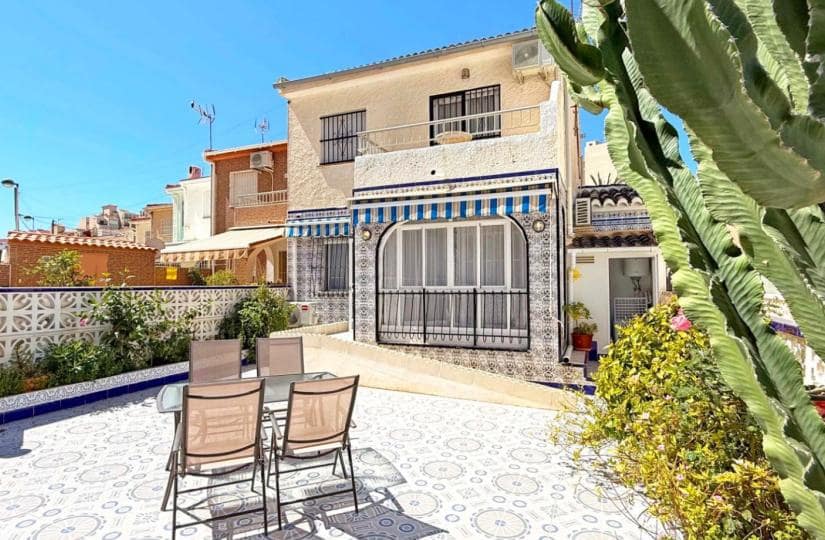 2 sovrum Lägenhet till salu i Torrevieja - 169 900 € (Ref: 9420314)