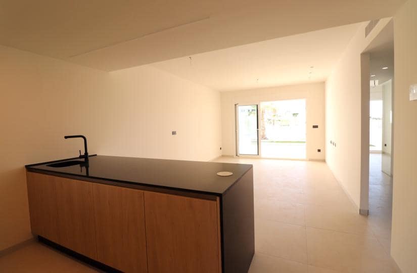 2 bedroom Apartment for sale in El Raso with pool garage - € 295,000 (Ref: 9420315)