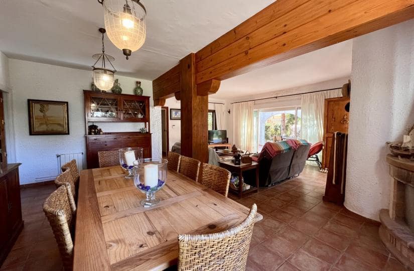 6 bedroom Villa for sale in Orihuela Costa with pool - € 899,950 (Ref: 9420316)