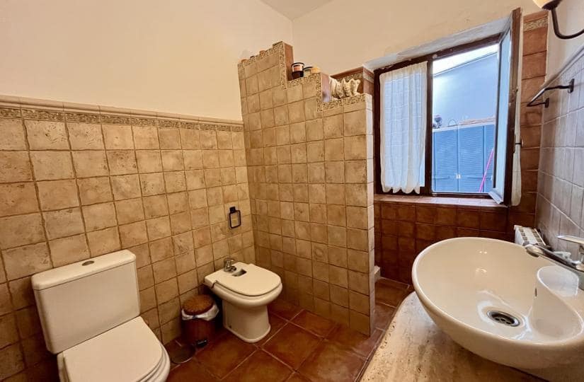 6 bedroom Villa for sale in Orihuela Costa with pool - € 899,950 (Ref: 9420316)