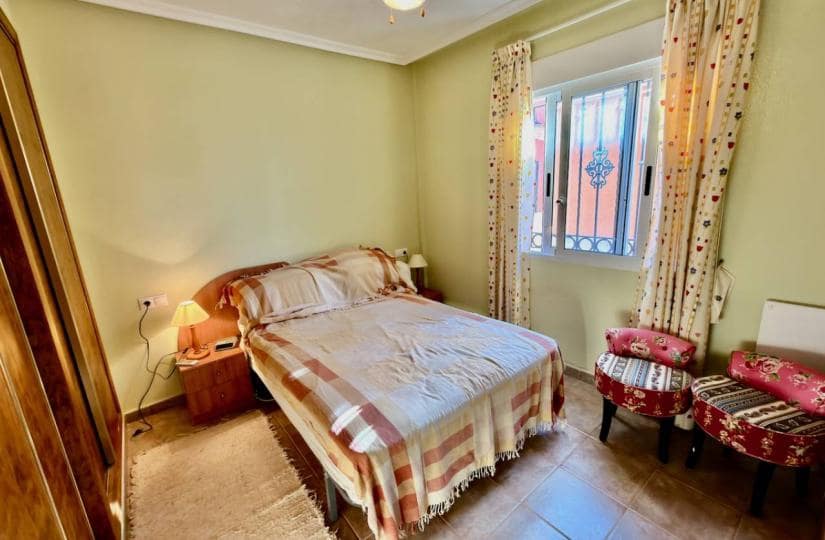 Chalet de 2 habitaciones en El Raso en venta con piscina garaje - 199.995 € (Ref: 9420320)