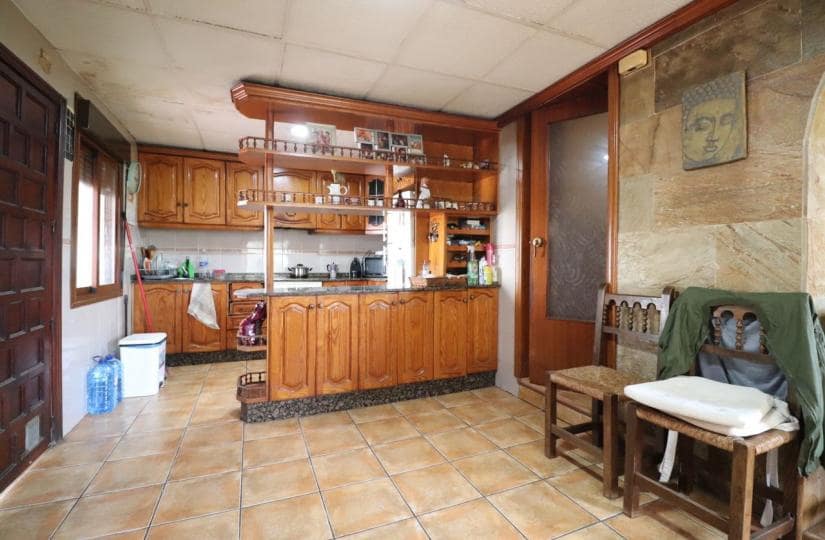 5 slaapkamer Finca/Landhuis te koop in Heredades met garage - € 169.000 (Ref: 9420325)