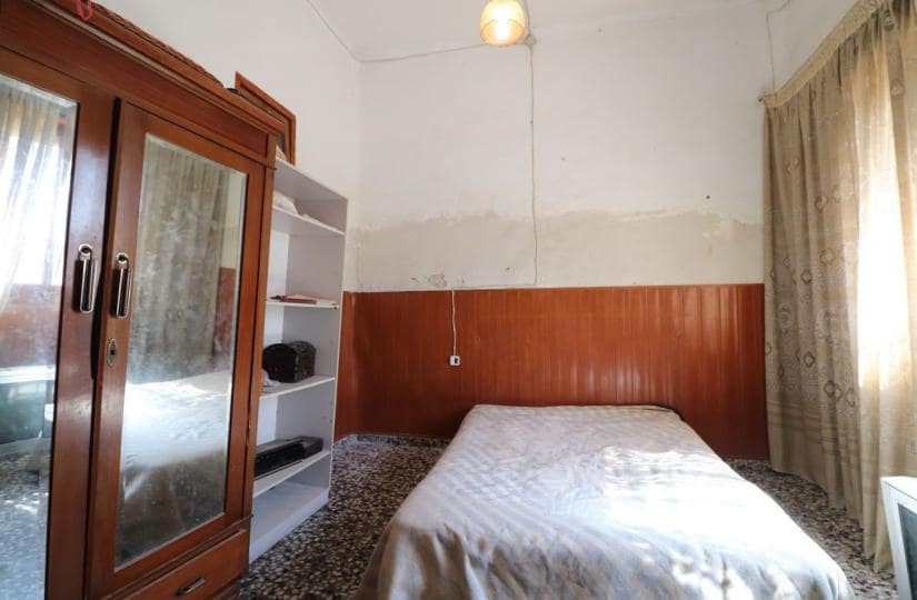 5 slaapkamer Finca/Landhuis te koop in Heredades met garage - € 169.000 (Ref: 9420325)