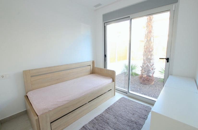 3 bedroom Villa for sale in La Marina with garage - € 345,000 (Ref: 9420328)