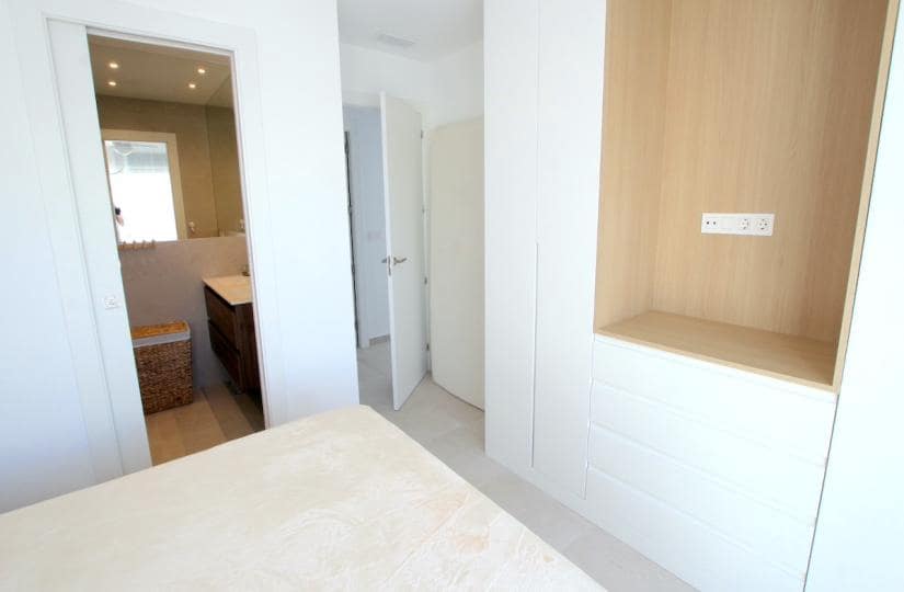 3 bedroom Villa for sale in La Marina with garage - € 345,000 (Ref: 9420328)