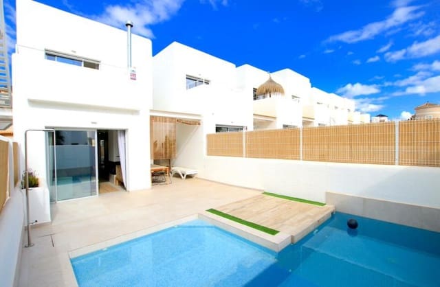 3 bedroom Villa for sale in La Marina, Elche / Elx with garage - € 345,000 (Ref: 9420328)