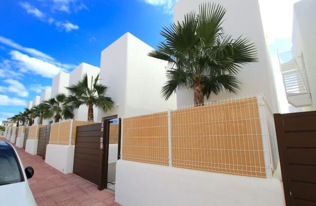3 bedroom Villa for sale in La Marina, Elche / Elx with garage - € 345,000 (Ref: 9420328)