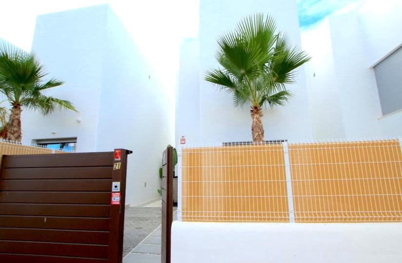 3 bedroom Villa for sale in La Marina with garage - € 345,000 (Ref: 9420328)