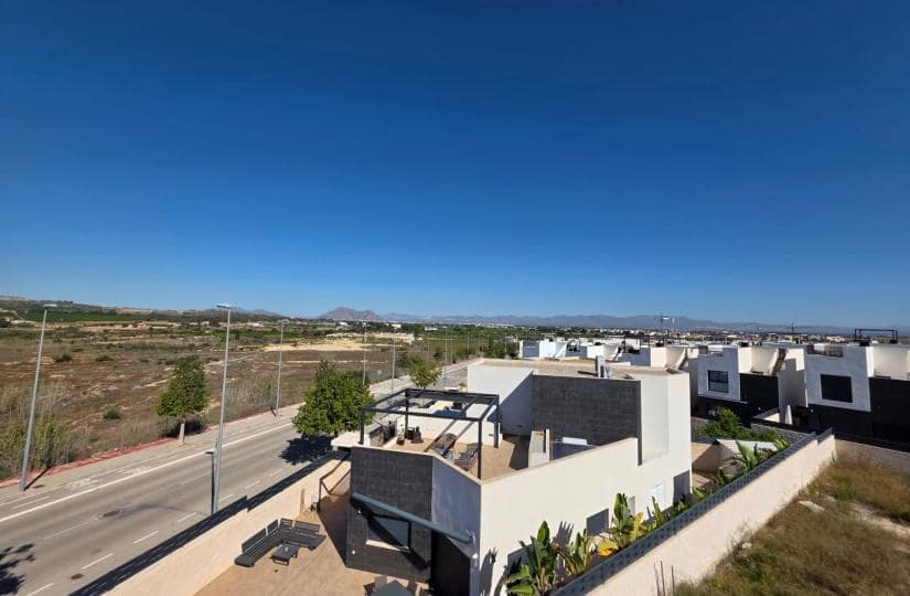 2 soveværelse Villa til salg i Benijofar med swimmingpool garage - € 320.000 (Ref: 9420329)