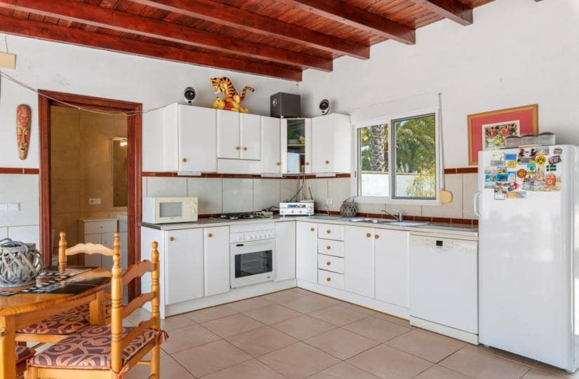 4 bedroom Finca/Country House for sale in Catral with pool garage - € 565,000 (Ref: 9420330)