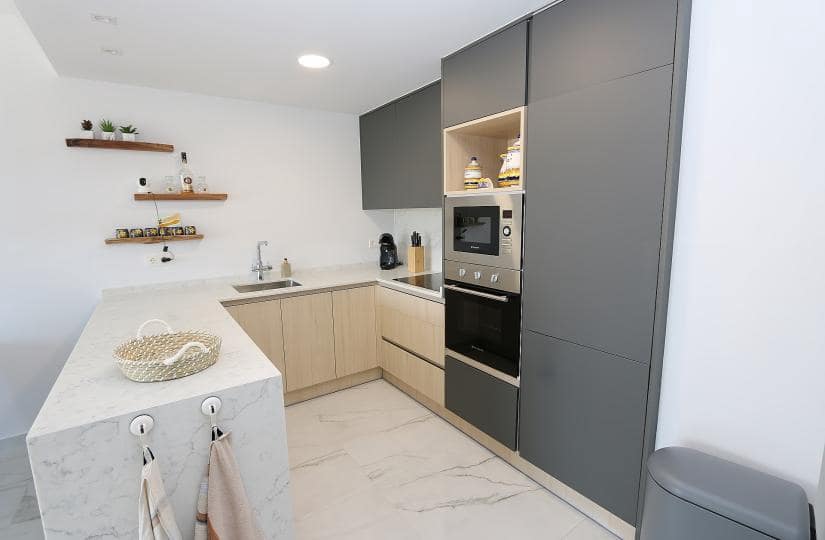 2 Zimmer Apartment zu verkaufen in Orihuela Costa mit Pool Garage - 365.000 € (Ref: 9420333)