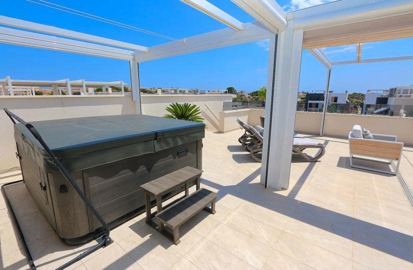 2 Zimmer Apartment zu verkaufen in Orihuela Costa mit Pool Garage - 365.000 € (Ref: 9420333)