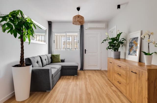 Casa de 3 habitaciones en Los Balcones - Los Altos, Orihuela en venta con piscina - 291.900 € (Ref: 9420336)