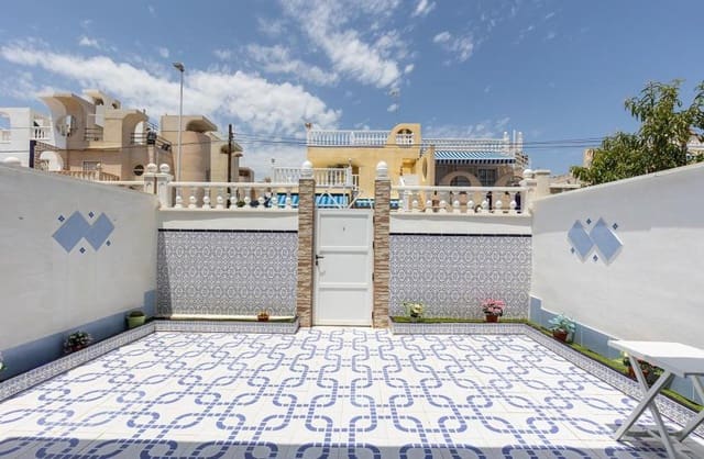 2 chambre Bungalow à vendre à Cañada del Molino, Torrevieja avec piscine - 255 000 € (Ref: 9420337)