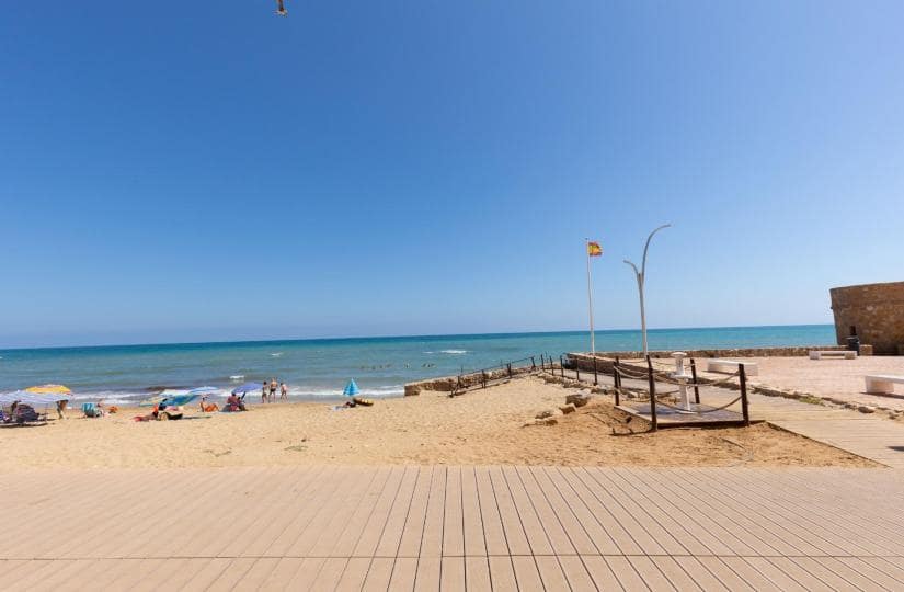 3 bedroom Apartment for sale in La Mata with garage - € 430,000 (Ref: 9420339)