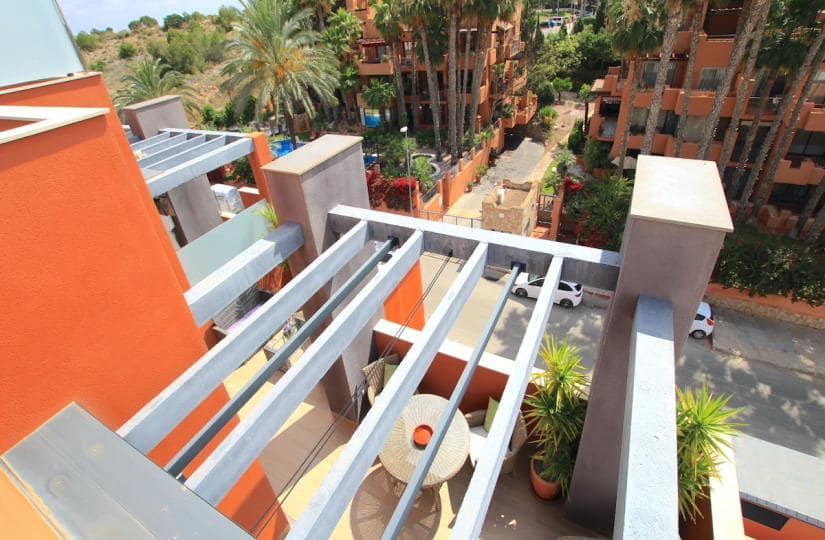 2 soveværelse Lejlighed til salg i Villamartin med garage - € 285.000 (Ref: 9420341)