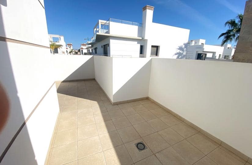 3 bedroom Villa for sale in Dona Pepa with pool garage - € 525,000 (Ref: 9420346)