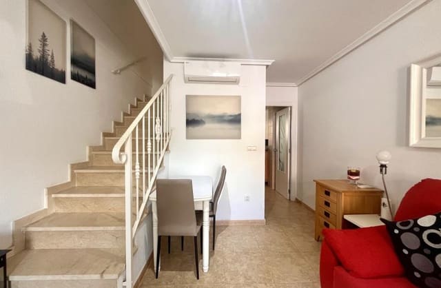 2 soverom Hus til salgs i Los Europeos, Torrevieja med garasje - € 254 000 (Ref: 9420348)