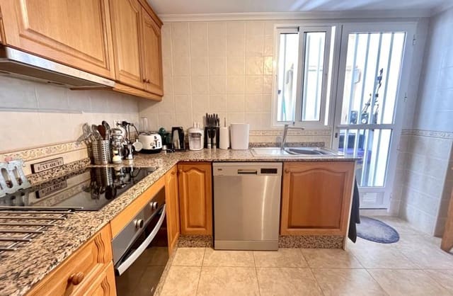 2 soverom Hus til salgs i Los Europeos, Torrevieja med garasje - € 254 000 (Ref: 9420348)