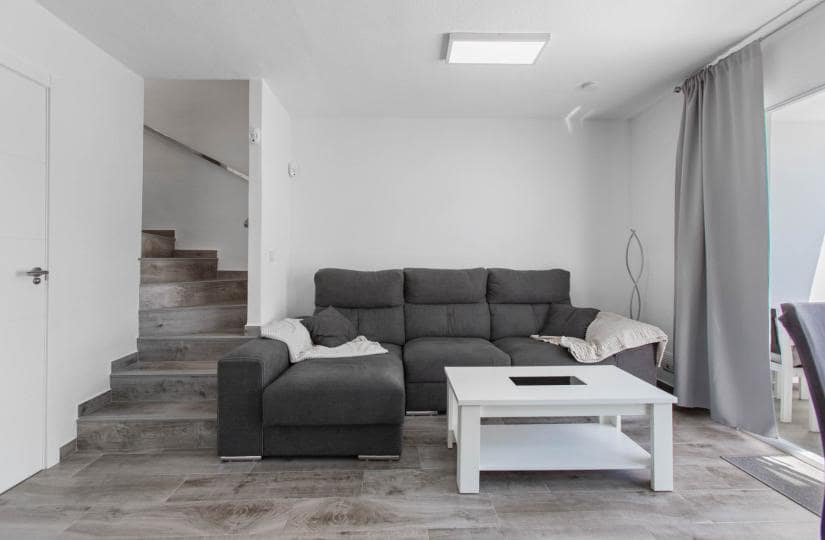 2 bedroom Apartment for sale in Torrevieja with pool - € 169,900 (Ref: 9420349)