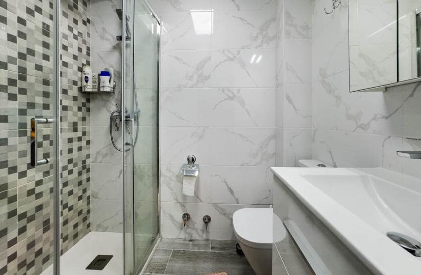 2 bedroom Apartment for sale in Torrevieja with pool - € 169,900 (Ref: 9420349)