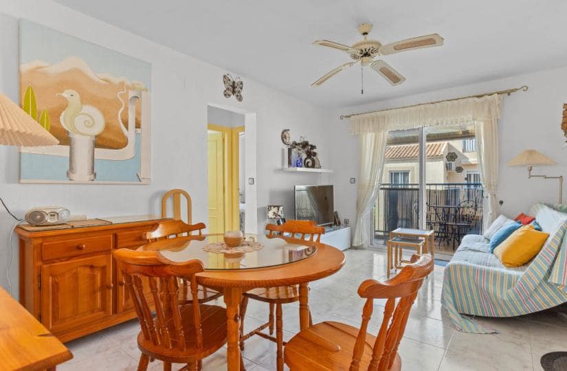 2 makuuhuone Huoneisto myytävänä paikassa El Chaparral mukana uima-altaan - 140 000 € (Ref: 9420350)