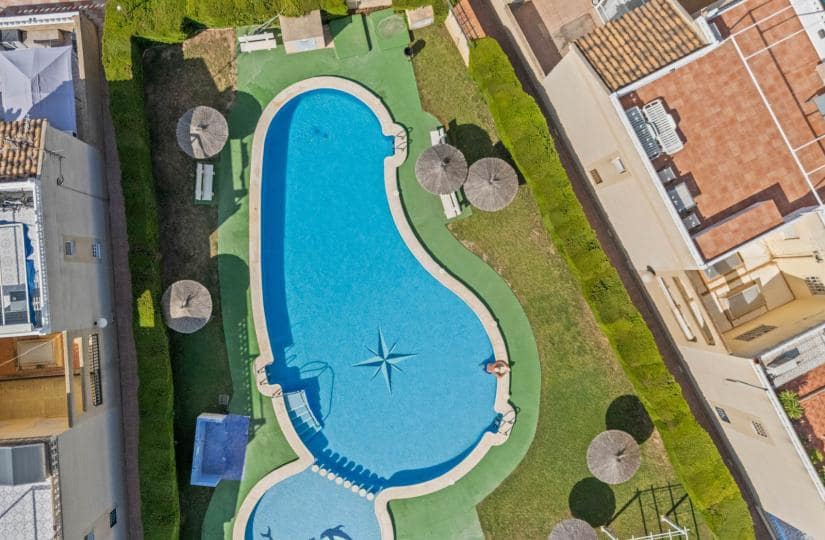 2 makuuhuone Huoneisto myytävänä paikassa El Chaparral mukana uima-altaan - 140 000 € (Ref: 9420350)