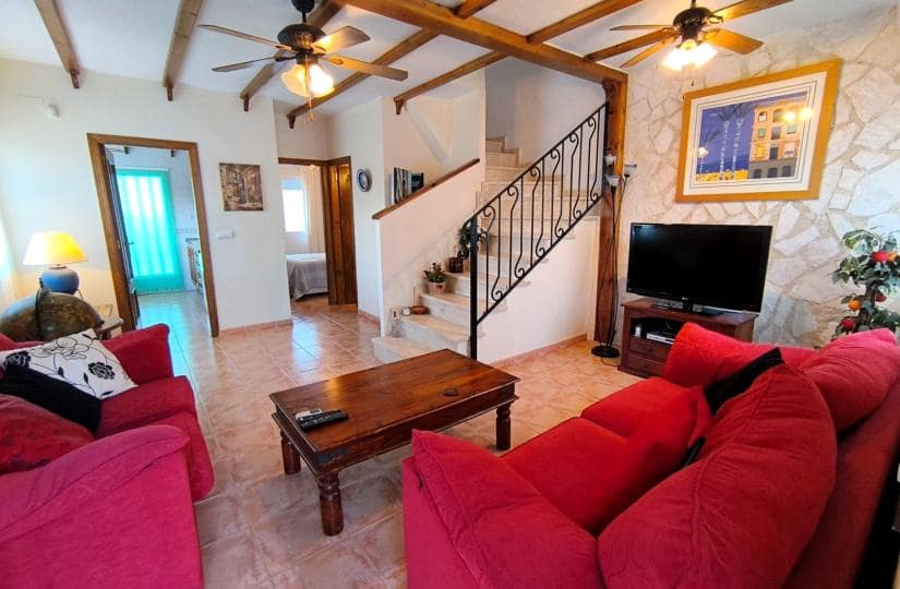 3 bedroom Townhouse for sale in Algorfa with pool - € 165,000 (Ref: 9420351)