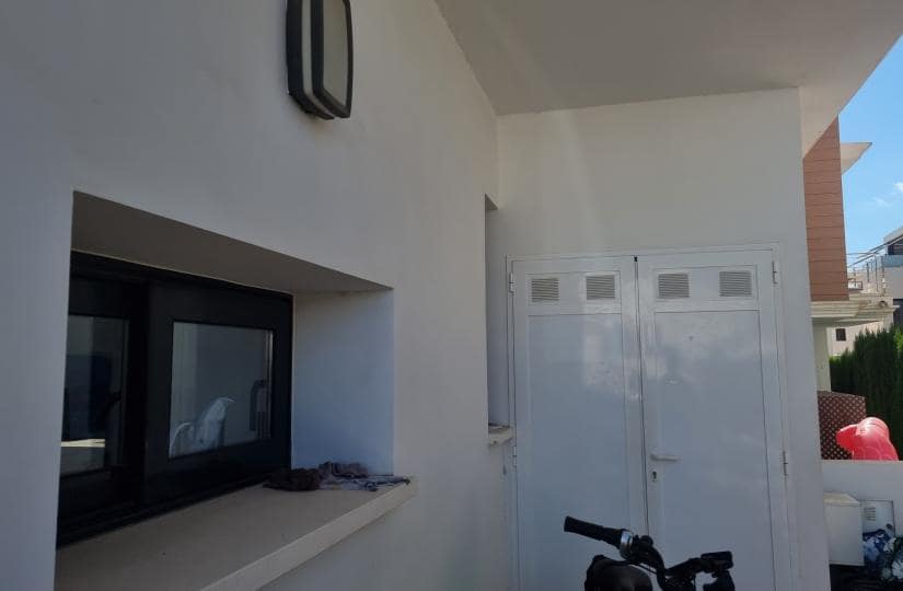 3 soverom Kjedet enebolig til salgs i Ciudad Quesada med svømmebasseng garasje - € 340 000 (Ref: 9420356)