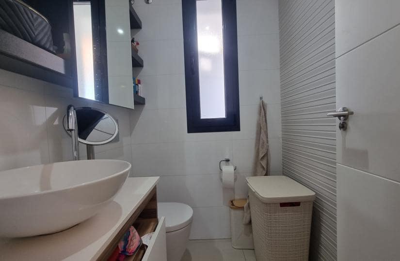 3 soverom Kjedet enebolig til salgs i Ciudad Quesada med svømmebasseng garasje - € 340 000 (Ref: 9420356)