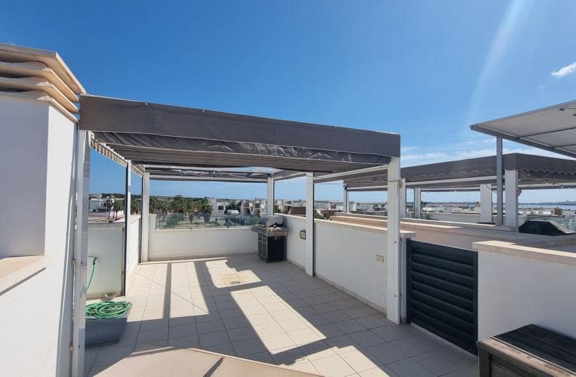 3 soverom Kjedet enebolig til salgs i Ciudad Quesada med svømmebasseng garasje - € 340 000 (Ref: 9420356)