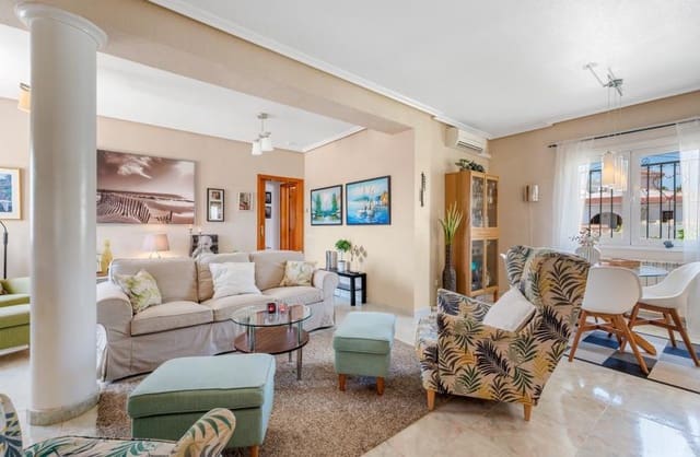 3 soveværelse Villa til salg i Ciudad Quesada, Rojales med swimmingpool garage - € 460.000 (Ref: 9420357)