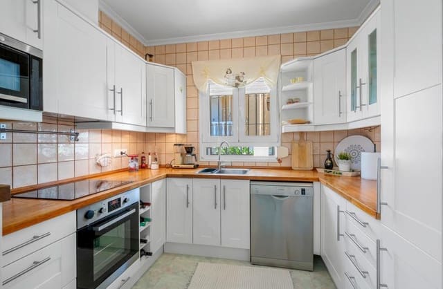 3 soveværelse Villa til salg i Ciudad Quesada, Rojales med swimmingpool garage - € 460.000 (Ref: 9420357)