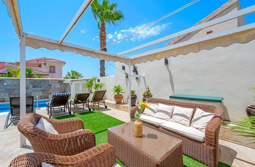 3 soveværelse Villa til salg i Ciudad Quesada med swimmingpool garage - € 460.000 (Ref: 9420357)