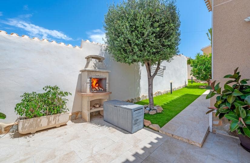 3 soveværelse Villa til salg i Ciudad Quesada med swimmingpool garage - € 460.000 (Ref: 9420357)