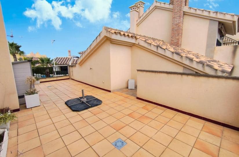 2 bedroom Bungalow for sale in Algorfa with pool garage - € 219,950 (Ref: 9420361)