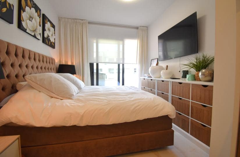 3 bedroom Apartment for sale in Playa Flamenca with pool garage - € 475,000 (Ref: 9420364)