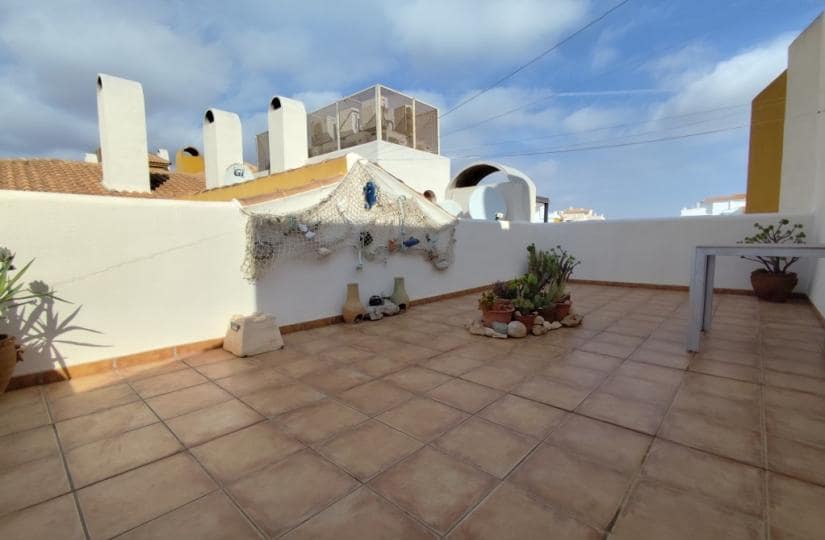 2 bedroom Penthouse for sale in Orihuela Costa with pool garage - € 299,900 (Ref: 9420365)