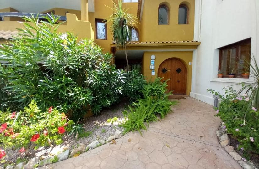 2 bedroom Penthouse for sale in Orihuela Costa with pool garage - € 299,900 (Ref: 9420365)