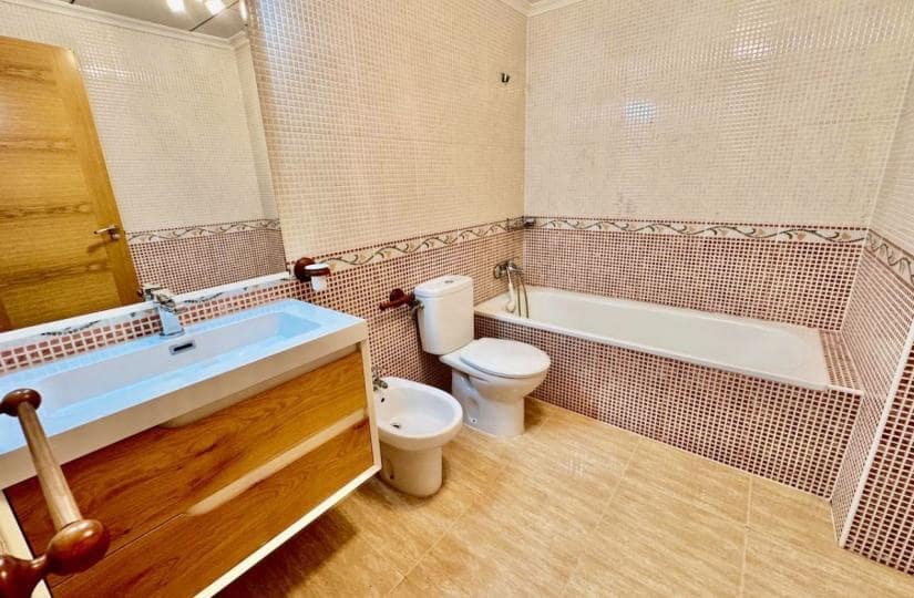 3 makuuhuone Huoneisto myytävänä paikassa Formentera del Segura mukana 
autotalli - 159 000 € (Ref: 9420367)